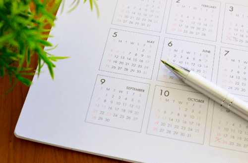 中学生の定期テスト対策はいつから？勉強時間の目安と成績につながる効率的な勉強法を解説